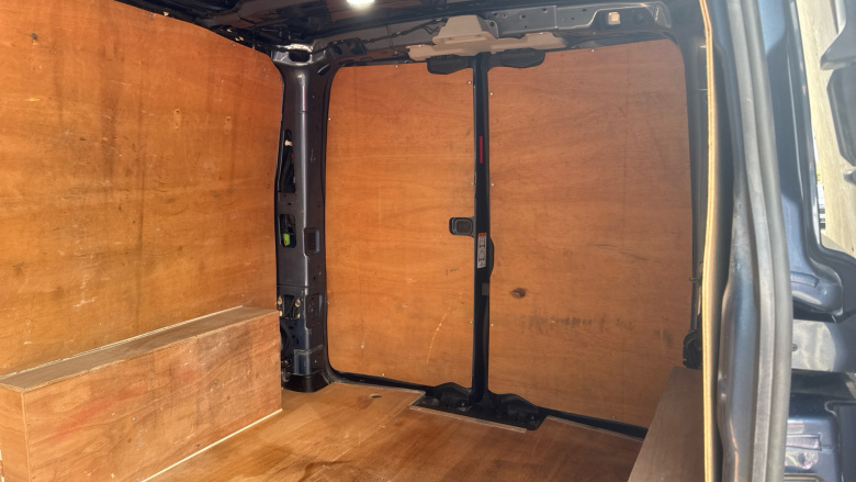 Ford Transit Custom 320 L1 Diesel Fwd 2.0 EcoBlue 150ps H1 Van Limited